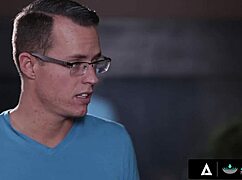 hey, nuru masajından sonra victoria june'nin büyük memelerini ve o dev siki yutup binmesine inanabiliyor musun?