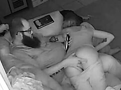 Amico, mia moglie dal culo a bolla dorme in grembo e si sveglia all'orgasmo!