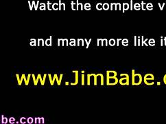 Remaja Dientot Keras Sama Om Tua Pakai Stoking dengan Ngesot dan Jari di Aksi Grup Liar HD