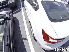 Джейд Джантзен приглашает похотливой киской для дикого сосания