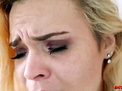 Milf stupende ingannano mariti in lezioni corno