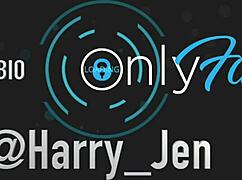 Yakışıklı adam büyük yarakla arkadaşını sertçe sikiyor. Arkadaşlar duvarın arkasında yüksek sesle sohbet ediyor.