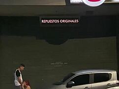 Me Fodem na Rua na Minha Primeira Noite como Prostituta