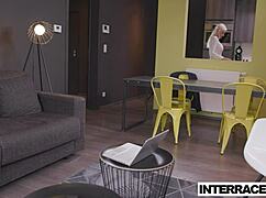 Házasságtörő feleség keményen baszva elölről