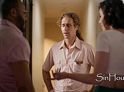 Dolgočasni tastovi gangbang po tem, ko so jih ujeli