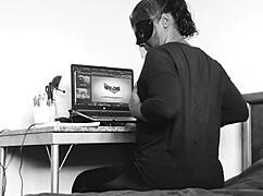 Előzetes - Alice Vilella negra MILF rajta kapva maszturbálva