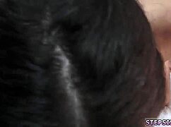 ตื่นเต้นมาก! เด็กสาวอิตาลี 18+ เย็ดก้นครั้งแรกวันเกิด!