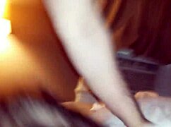 Ben sadece evcil bir kızım, emmeyi ve yutmayı seviyorum