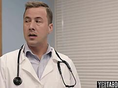 Lexi Luna, Hamile ve Hastanede Sert Köpek Pozisyonu İstiyor