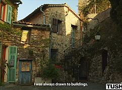 Vav! Ariana Masters analna umetnost v Tushy francoski sceni!