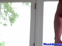 ¡Hey, quieres ver a este musculoso jock gay mamar y que lo follen?