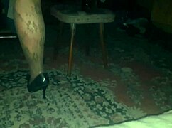 Ik ben zo opgewonden van Klaudiaambergirl, deze geile cougar pijpt en spuit in mond!