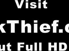 Petite riche gâtée prise en flagrant délit de vol se fait punir dur