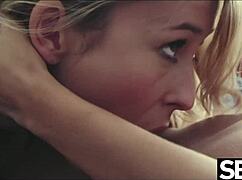 deze geweldige lesbische blondines duiken gewoon in elkaar voor wilde orgasmes