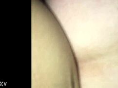 Hej, vill se hur vild mogen bilsex blir med den här damen?