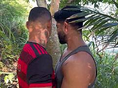 Wow! L-am dus pe prietenul meu fierbinte la potecă pentru sex!