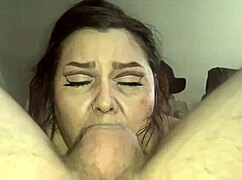 Гърлените пайове са абсолютният любим на бабата да ги смуче!