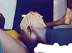 Irmã de criação me seduziu pra chupar e foder!