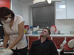 Gaura strânsă a lui Anna Polina e futută tare în teaser quickie 4K.