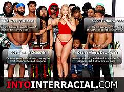 내 여친의 청년 의붓여동생이 내 큰 검은 자지를 빨고 싶어해