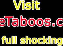 Heta blondina-rumskamrater i vild trekant med hyresvärd i trång studentsal