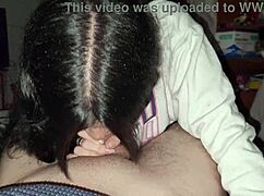 Pacar sahabatnya telanjang dan main liar buat dia