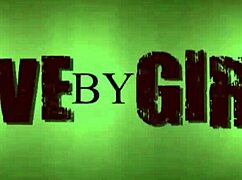 Fata Se Aruncă în Orgia de Sex Public Sălbatic Lângă Geamurile Mașinii