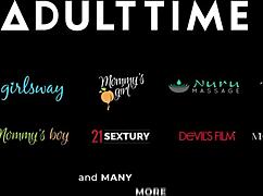 سكايلار فوكس تشتهي زب الأرمل بصدرها الكبير الطبيعي