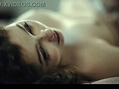 Umięśniony tata przyrodni wbija rozpieszczonej pasierbicy na epicki szczyt