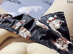 Saudara Tiri Tanggalkan Kondom Untuk Momen Intim Yang Menyenangkan