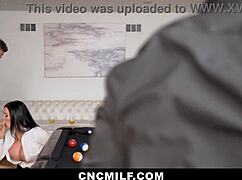 Vahşi Arzularımızı Tatmin Etmek İçin Serbest Kullanım Milf Kiraladım