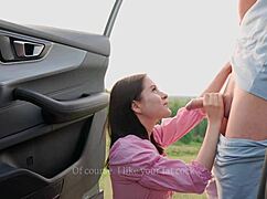 나를 구부리고 아무도 눈치채기 전에 세게 박아줘!