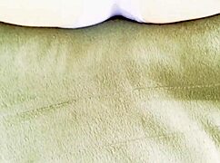 Отчимы по очереди кончают в мои девственные дырочки