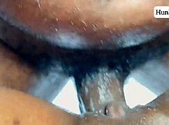 وضع الكلب العميق يجعل كس السوداء يقطر في الفيديو الكامل