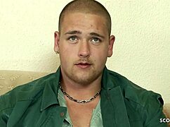 Бременна съседка с увиснали цици чукана жестоко на 9 месеца.