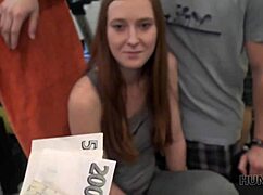 สาวสวยแลกหีตกแต่งด้วยเงินยิม