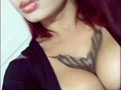 よ、こいつ見て！ 細身のニューハーフ売春婦たちのワイルドなパーティー集め！ 😜