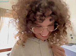 Mama vitregă publică primește creampie anal murdar la cabana vărului evreu 😈