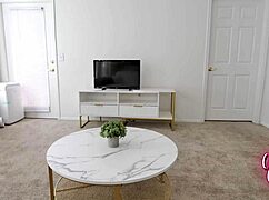 Я в полном восторге от весеннего перерыва хукапа с горячей блондинкой мамой моей девушки, она потрясающая