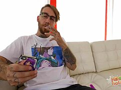 Wow! Aidra Fox duikt diep in chocolade sterretje met ruw kont actie