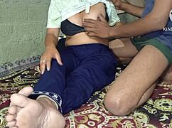 Stiefbroer en zus worden stout met hete homemade actie