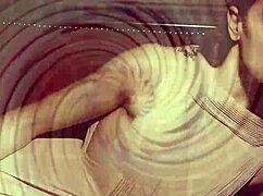 ミストレス・リサがエロティックな催眠で圧倒、セッション38で奴隷を強制