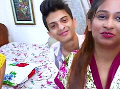 To desi bhabhi i vild sjov med ung devar