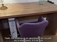 핫한 브루넷 부동산 중개인이 아파트 투어 중 젖은 보지 박혀