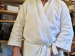 Skitten gammel mann Chris, vis oss alt naken nå!