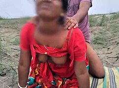 Уличная трахня с моей лучшей бхауди в последний раз.