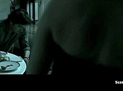 Juliette Binoche, zvládneš tuhle teen milf akci v Elles PL2012?