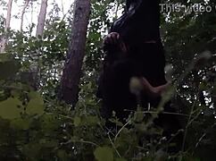 숲에서 계모자매 입 박아 - 격렬해!