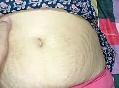 继子按摩时操继母！