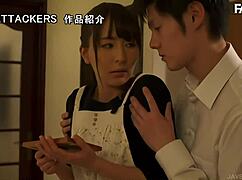 의붓아들에게 괴롭힘당하는 미망인 제시카 키자키 과감 하드코어